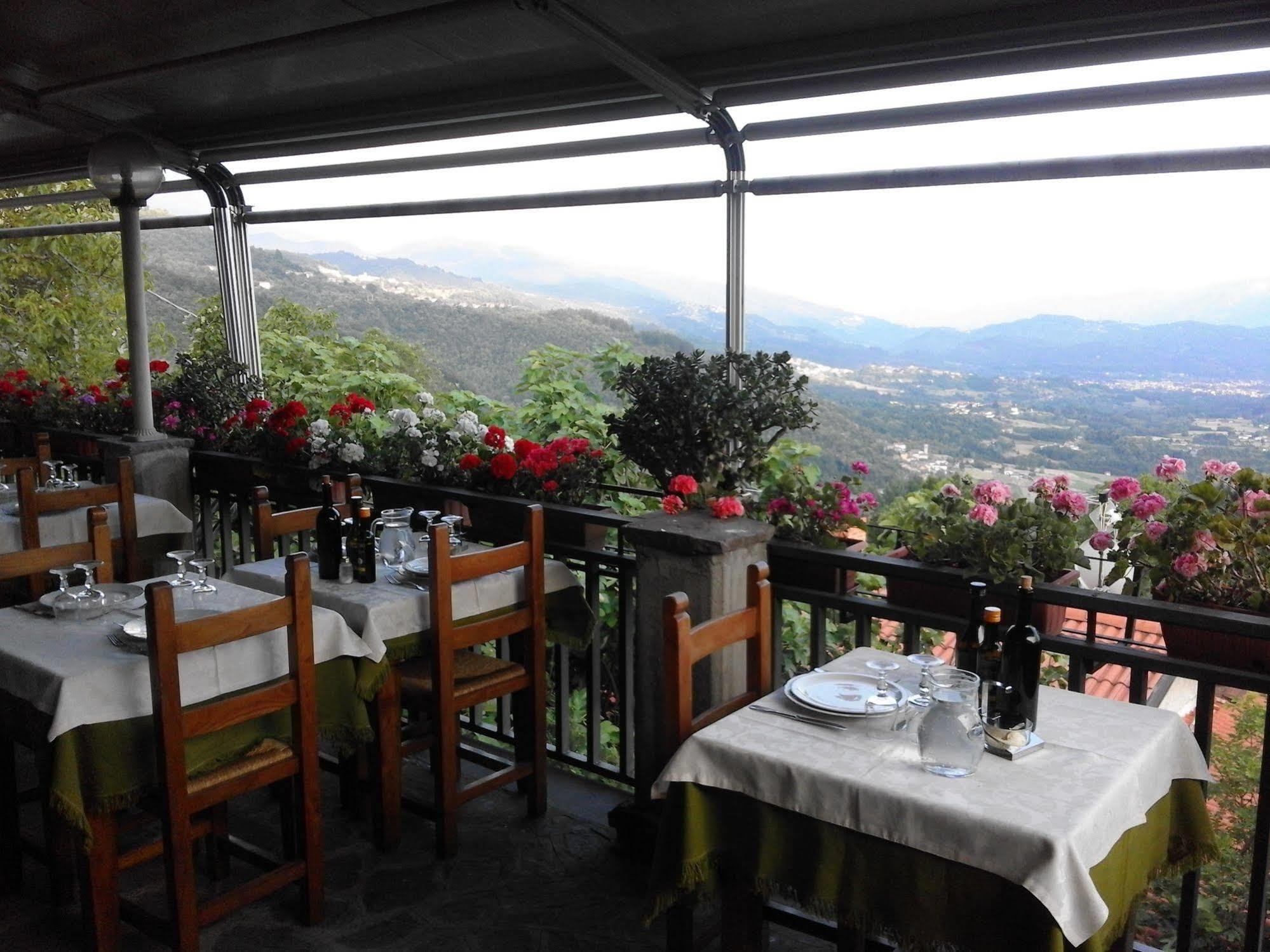 Hotel Panoramico Corfino エクステリア 写真