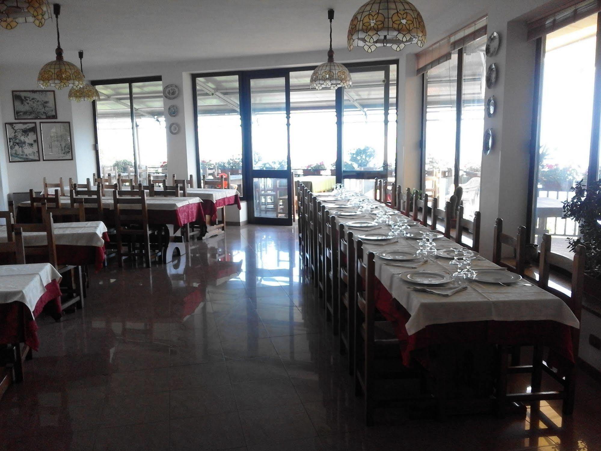 Hotel Panoramico Corfino エクステリア 写真